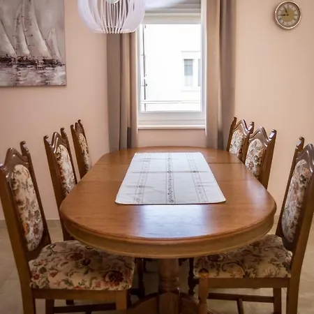 Maria Apartment *
